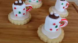 Homemade Sugar Cookies That Look Like Cocoa Mugs
