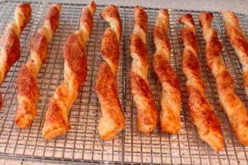 Cheese Straws - Cheesy Breadsticks Recipe