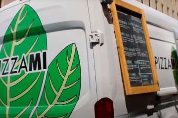 This Pizza Food Truck Made $20,000 in First Month