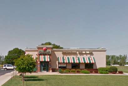 Applebee's, 1101 W Reelfoot Ave