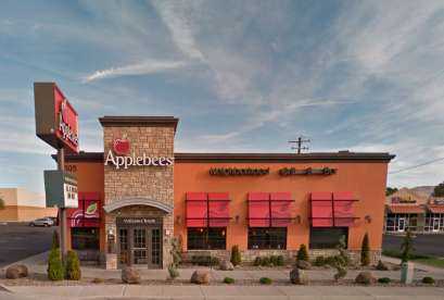 Applebee's, 1505 E Washington Ave