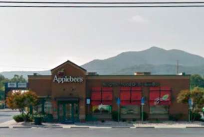 Applebee's, 1806 W Main St