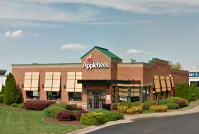 Applebee's, 1860 E Market St
