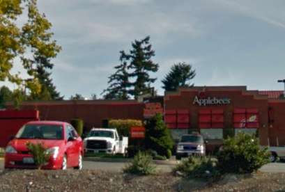 Applebee's, 1919 S 72nd St