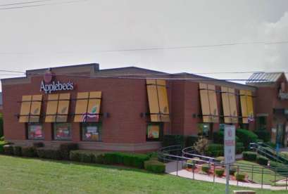 Applebee's, 2305 E End Blvd S