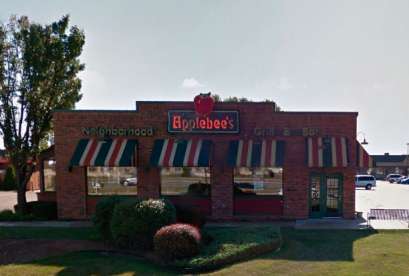 Applebee's, 3024 Milton Ave