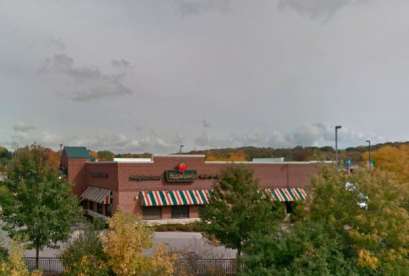 Applebee's, 3100 Golf Rd