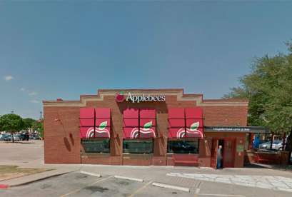 Applebee's, 5010 W Highway 290