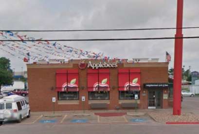 Applebee's, 7004 Wesley St