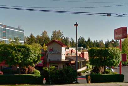 Applebee's, 806 SE Everett Mall Way