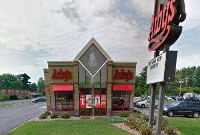 Arby's, 3110 8th St S