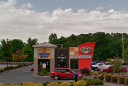 A&W Restaurant, 116 E Broadway