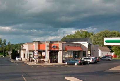 A&W Restaurant, 2002 Velp Ave