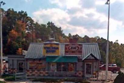 A&W Restaurant, 3085 Cedar Valley Dr