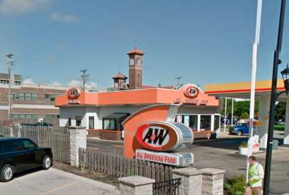 A&W Restaurant, 510 S Monroe Ave