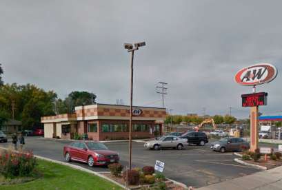 A&W Restaurant, 5133 S 108th St