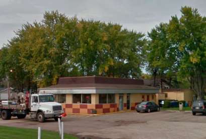 A&W Restaurant, 602 E Grand Ave