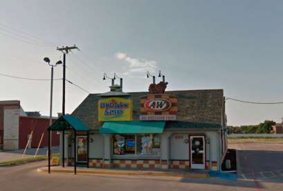 A&W Restaurant, 680 W Pioneer Pkwy