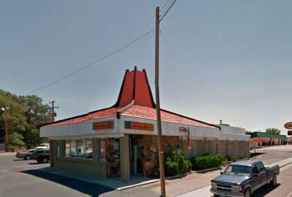 A&W Restaurant, 814 N 10th St