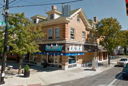 Ben & Jerry's, 1934 Brown St