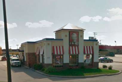 KFC, 1020 W Winneconne Ave
