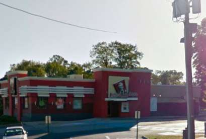 KFC, 1307 Devils Reach Rd