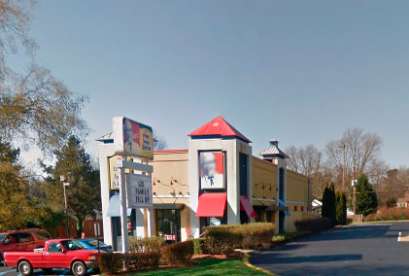 KFC, 200 Broadview Ave