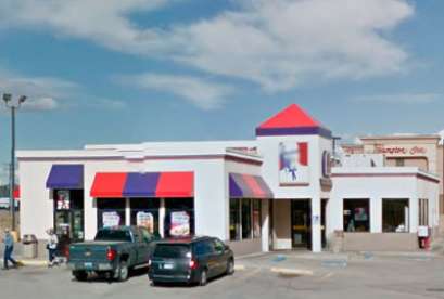 KFC, 2421 Plaza St