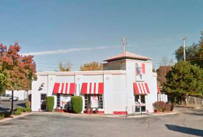 KFC, 6706 W North Ave