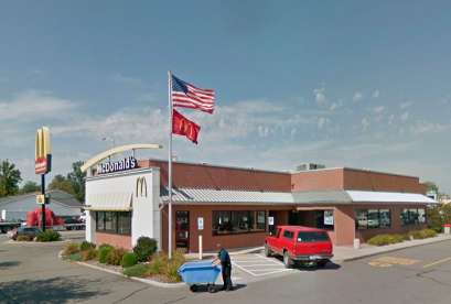 McDonald's, 140 S 8th St