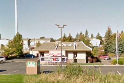 McDonald's, 2324 1st St