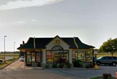 McDonald's, 2600 Packerland Dr