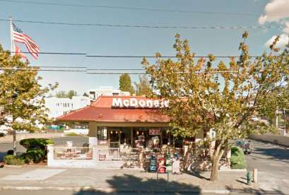 McDonald's, 6546 California Ave SW
