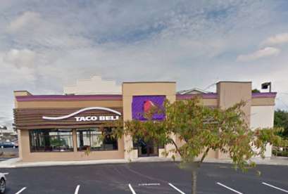 Taco Bell, 1110 N 90th St