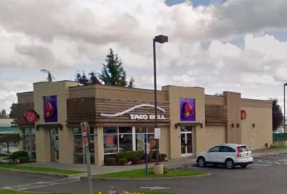 Taco Bell, 1308 S Burlington Blvd