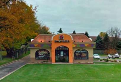 Taco Bell, 2230 University Ave