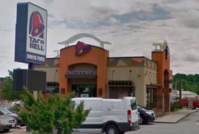 Taco Bell, 3035 Riverside Dr