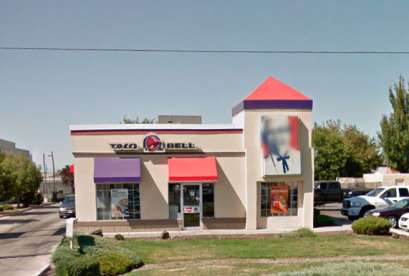 Taco Bell, 415 S Elm St