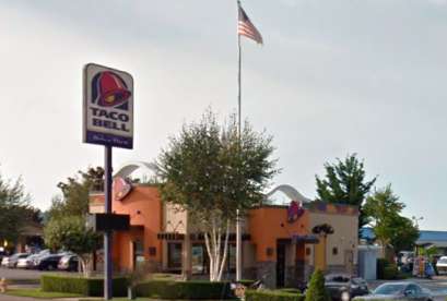 Taco Bell, 501 15th St NE