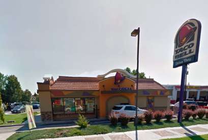 Taco Bell, 716 E Yakima Ave