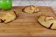 Mini Apple Cinnamon Roll Pies