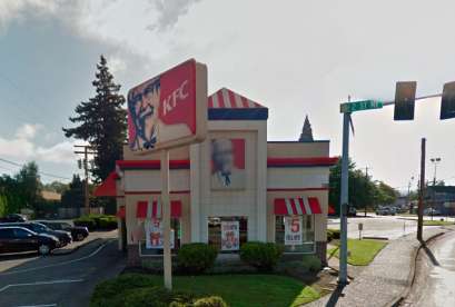 KFC, 301 2nd Ave NE, Ste 311