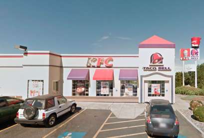 KFC, 901 N Columbia Center Blvd, Ste 310