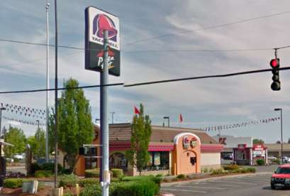 Taco Bell, 1404 E 72nd St