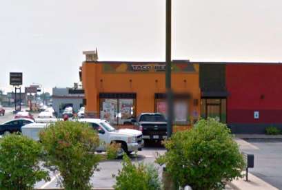 Taco Bell, 1750 8th St S