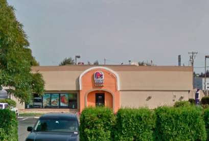 Taco Bell, 2727 Broadway