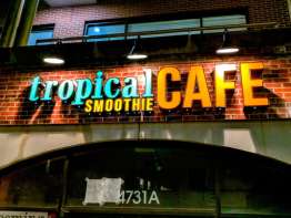 Tropical Smoothie restaurant