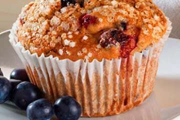 Au Bon Pain Low Fat Berry Muffin with Whole Grains