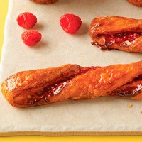 Au Bon Pain Raspberry Torsade